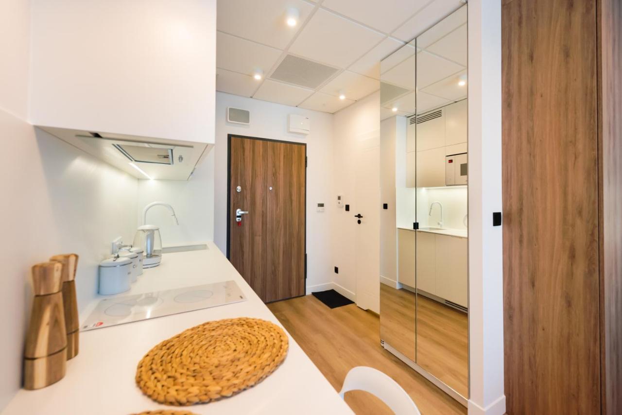 ורשה 11Th Floor Voguish Studio מראה חיצוני תמונה